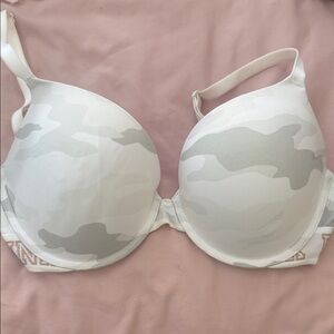 PINK Victoria's Secret White and Gray Camo Bra